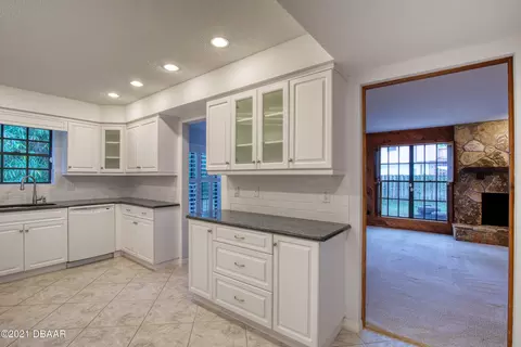 3 Shawnee Trl, Ormond Beach, FL 32174 photo 8