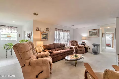 26 Briggs Dr, Ormond Beach, FL 32176 photo 3