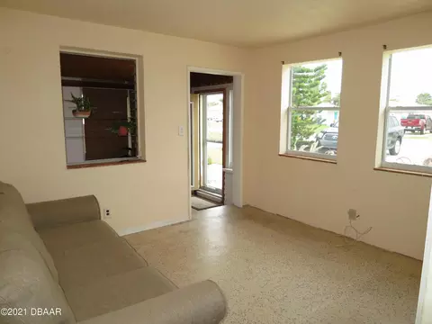 105 Roberta Rd, Ormond Beach, FL 32176 photo 4