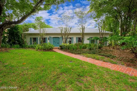 3 Riverside Cir, Ormond Beach, FL 32176 photo 2