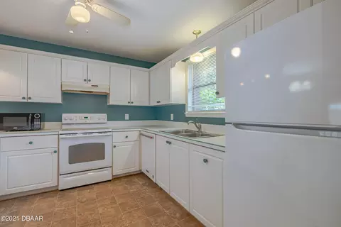 1202 Bond St, Edgewater, FL 32132 photo 9