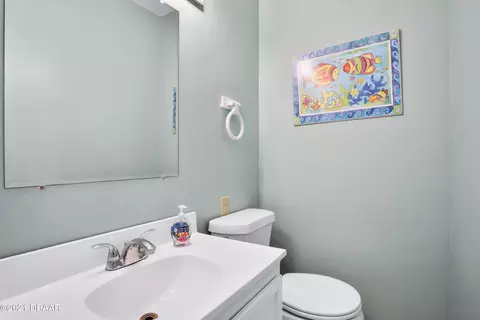 5 Neptune Dr, Ormond Beach, FL 32176 photo 8