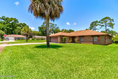 1 Carson Dr, Ormond Beach, FL 32174 photo 2