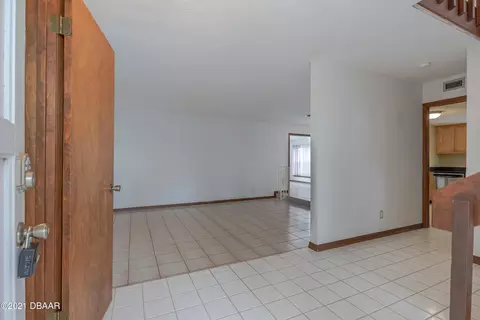 40 Capistrano Dr, Ormond Beach, FL 32176 photo 6