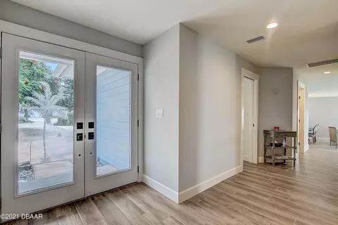 718 Riverside Dr, Ormond Beach, FL 32176 photo 7