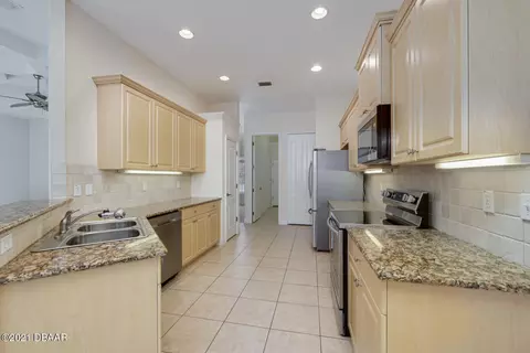 1500 Kilrush Dr, Ormond Beach, FL 32174 photo 7