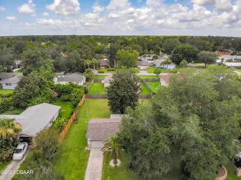 2610 Orange Tree Dr, Edgewater, FL 32141 photo 4