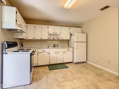 2610 Orange Tree Dr, Edgewater, FL 32141 photo 12