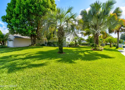 2947 Willow Oak Dr, Edgewater, FL 32141 photo 2