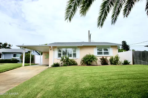 39 Seaside Dr, Ormond Beach, FL 32176 photo 4