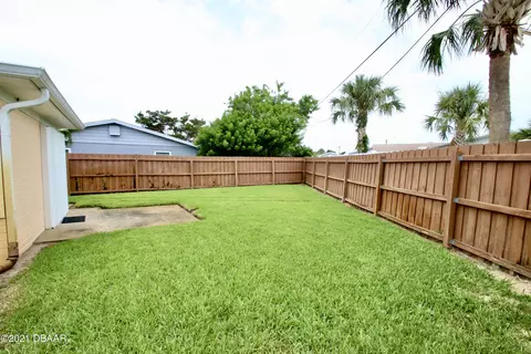 39 Seaside Dr, Ormond Beach, FL 32176 photo 8