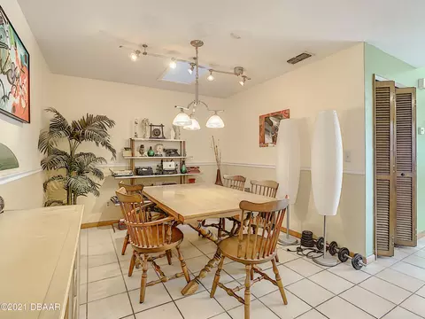 311 Paradise Ln, Edgewater, FL 32132 photo 11