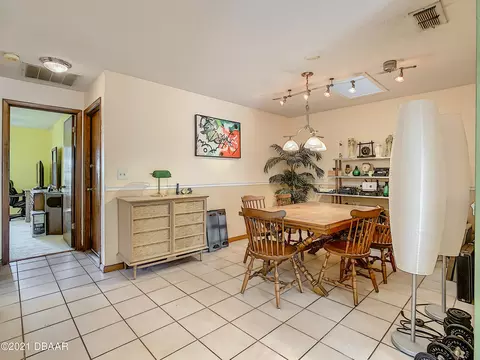 311 Paradise Ln, Edgewater, FL 32132 photo 9