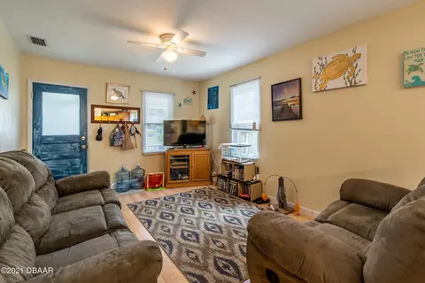 20 S Orchard St, Ormond Beach, FL 32174 photo 9
