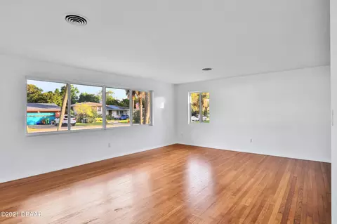 115 Ormond Pkwy, Ormond Beach, FL 32176 photo 9