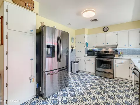 915 Rollins Ave, Ormond Beach, FL 32176 photo 18