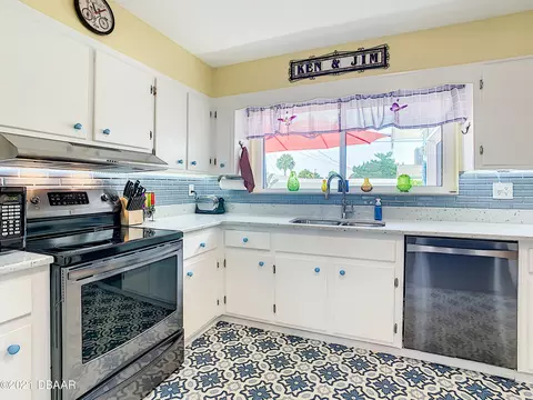 915 Rollins Ave, Ormond Beach, FL 32176 photo 21