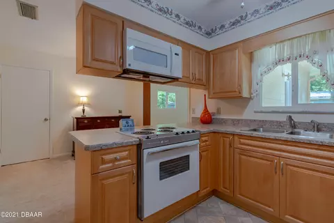 295 Pine St, Ormond Beach, FL 32174 photo 3