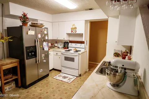 147 Hernandez Ave, Ormond Beach, FL 32174 photo 7