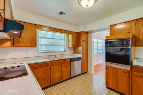 95 John Anderson Dr, Ormond Beach, FL 32176 photo 11