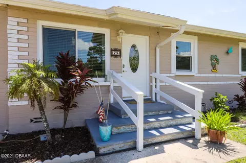 73 Coquina Dr, Ormond Beach, FL 32176 photo 2