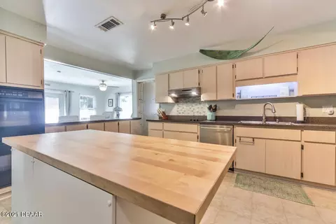 73 Coquina Dr, Ormond Beach, FL 32176 photo 13