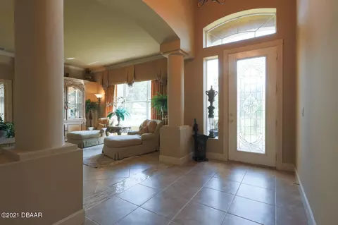 1284 Royal Pointe Ln, Ormond Beach, FL 32174 photo 4