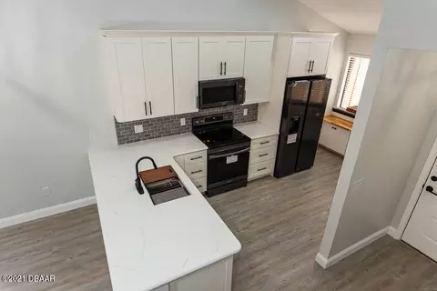 5 Park Ter, Ormond Beach, FL 32174 photo 5
