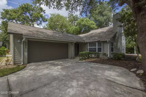 231 Coventry Ct, Ormond Beach, FL 32174 photo 1