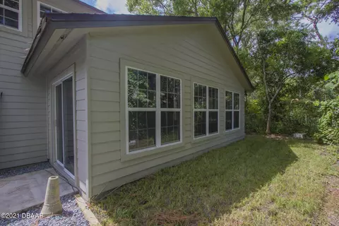 231 Coventry Ct, Ormond Beach, FL 32174 photo 4