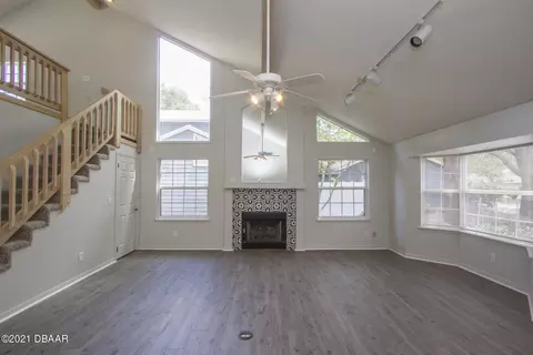 231 Coventry Ct, Ormond Beach, FL 32174 photo 5