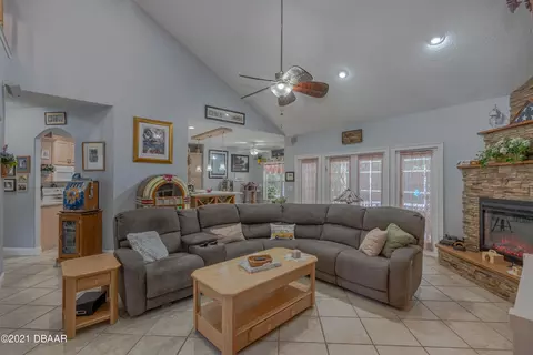 2 Manderley Ln, Ormond Beach, FL 32174 photo 9