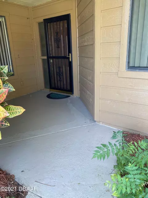 100 Hay Bale Trl, Ormond Beach, FL 32174 photo 4