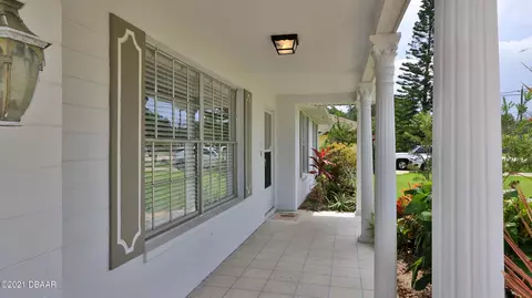 895 N Ridgewood Ave, Ormond Beach, FL 32174 photo 3