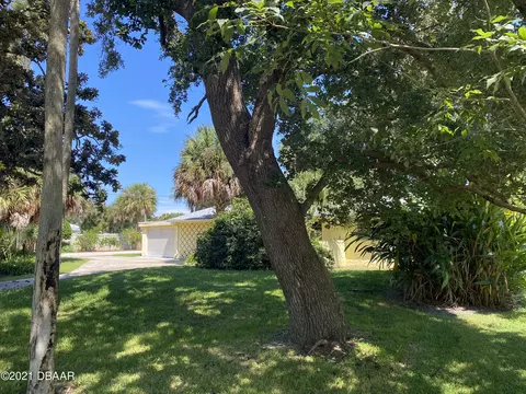 1639 John Anderson Dr, Ormond Beach, FL 32176 photo 3