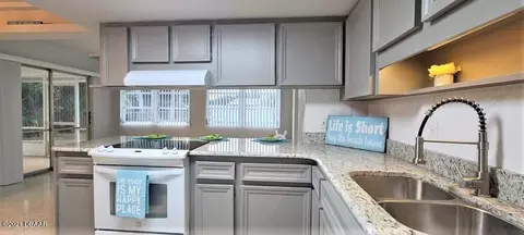 32 Berkley Rd, Ormond Beach, FL 32176 photo 9