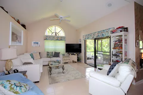 33 Hunt Master Ct, Ormond Beach, FL 32174 photo 8