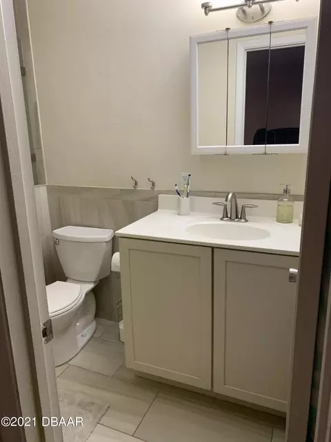 73 Broadmoor Cir, Ormond Beach, FL 32174 photo 4