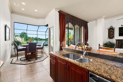 978 Stone Lake Dr, Ormond Beach, FL 32174 photo 12