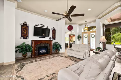 978 Stone Lake Dr, Ormond Beach, FL 32174 photo 8