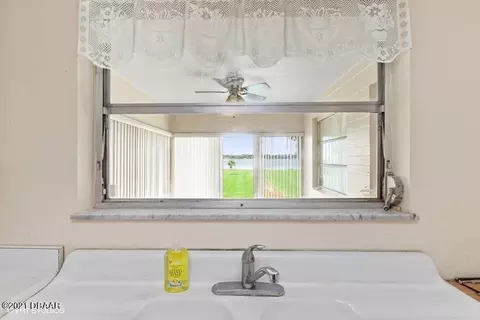 726 Riverside Dr, Ormond Beach, FL 32176 photo 8