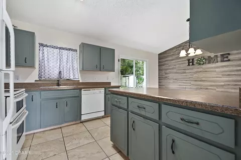 2950 Silver Palm Dr, Edgewater, FL 32141 photo 12