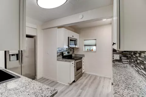 161 Highland Ave, Ormond Beach, FL 32174 photo 7
