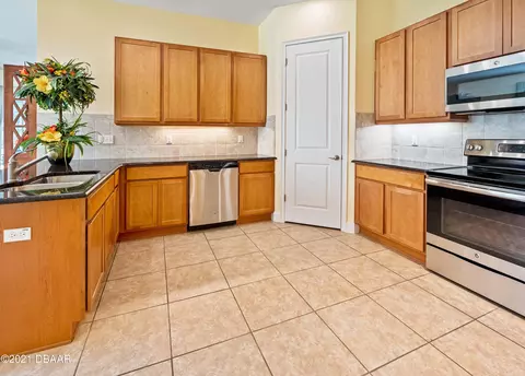 787 Aldenham Ln, Ormond Beach, FL 32174 photo 9
