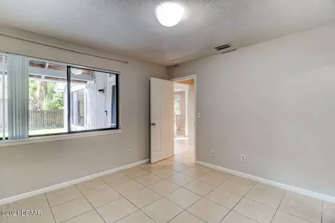 189 Cloverdale Ct, Ormond Beach, FL 32174 photo 11
