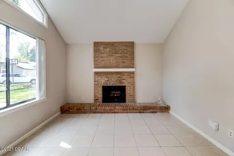 189 Cloverdale Ct, Ormond Beach, FL 32174 photo 6