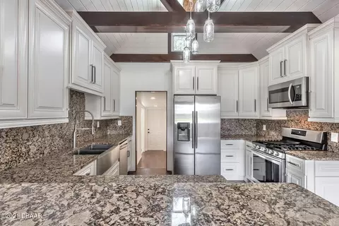 1525 Monroe Dr, Edgewater, FL 32132 photo 9