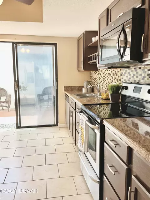 14 Bristol Ln, Ormond Beach, FL 32176 photo 8