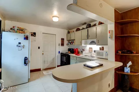 304 Ann St, Edgewater, FL 32132 photo 2