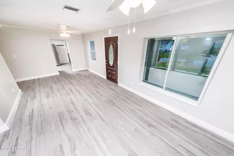 2919 Yule Tree Dr, Edgewater, FL 32141 photo 8